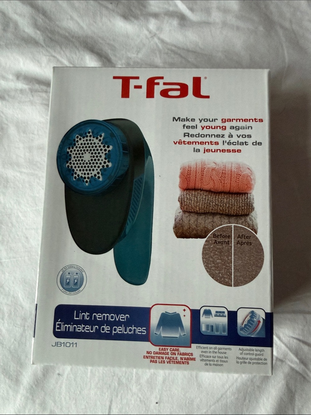 BNIB T-fal Fabric Lint Remover in Teal and Black
